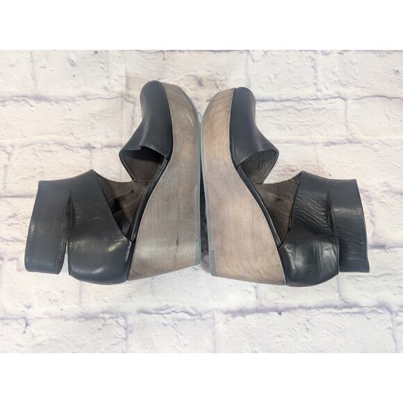 Coclico black modern platform wedge on wood heel sz 38/7-7.5 $350 - Picture 3 of 9